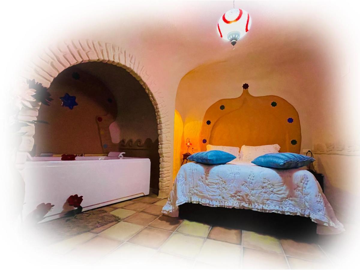 Casas Cueva El Castano Guest House Pampaneira Exterior photo